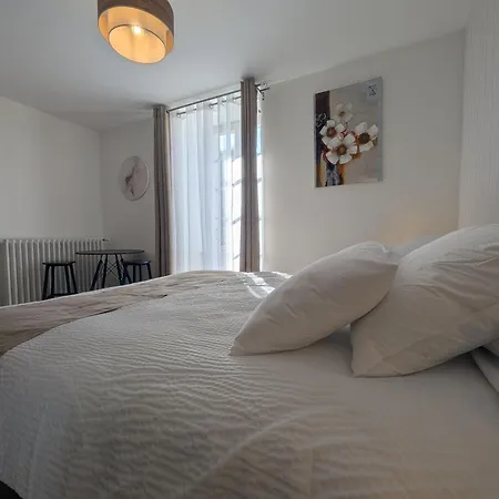 Moderne Pour 8 Pers, Charme Au Coeur De La Nature - Fr-1-611-120 Holiday home