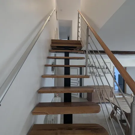 Moderne Pour 8 Pers, Charme Au Coeur De La Nature - Fr-1-611-120