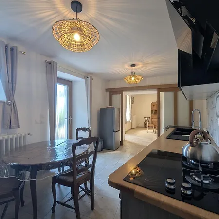 Moderne Pour 8 Pers, Charme Au Coeur De La Nature - Fr-1-611-120 Holiday home Bricon